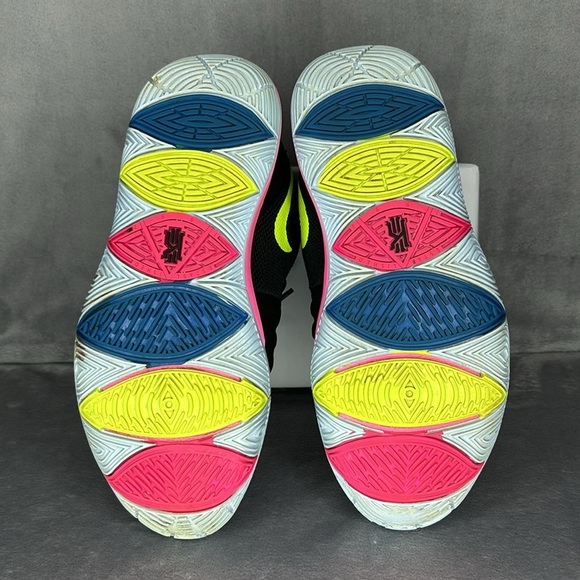 ๐ฅ๐ฅ๐ฅ Nike Kyrie 5 Just Do It (GS) Size: 8.5 Women 6.5Y๐ฅ๐ฅ๐ฅ - Picture 6 of 10